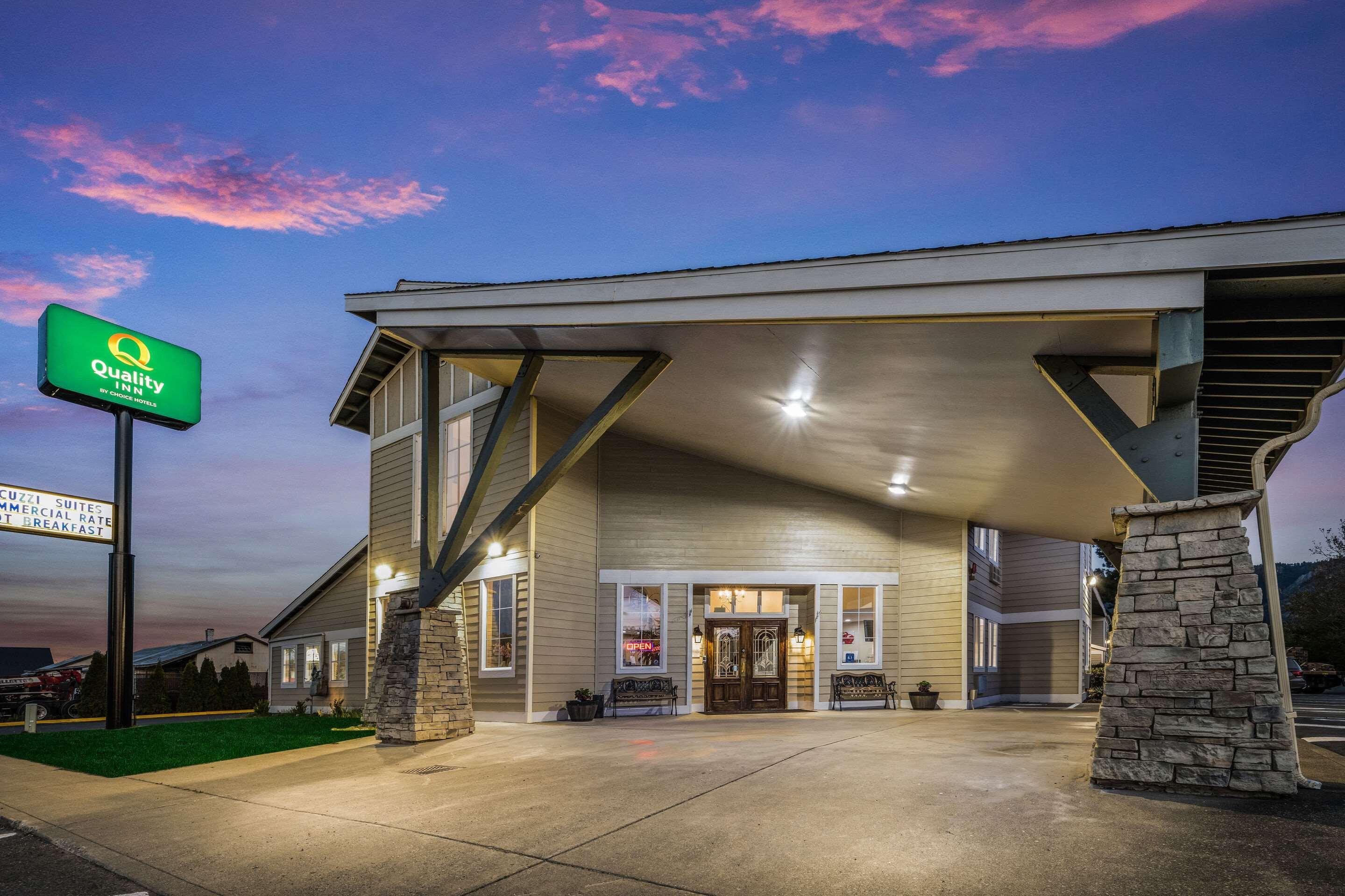 Quality Inn Cle Elum-Ellensburg エクステリア 写真